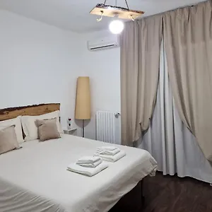 Saint George's House , Bari Italia
