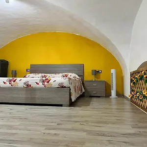 Chimera House , Catania Italia